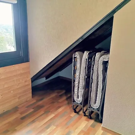 Haushaelfte Mit Jakuzzi In Frankenberg Сasa de vacaciones