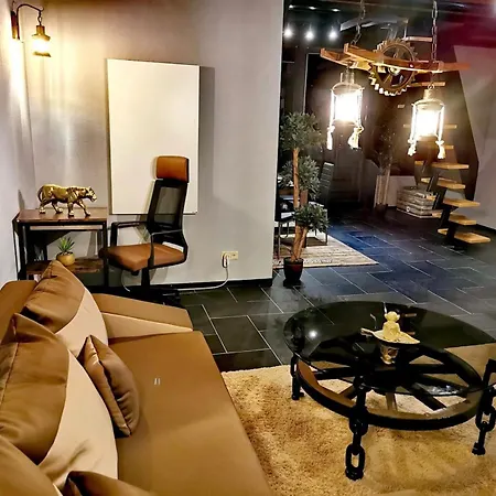 Haushaelfte Mit Jakuzzi In Frankenberg