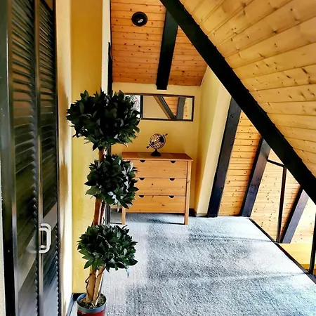 Haushaelfte Mit Jakuzzi In Frankenberg