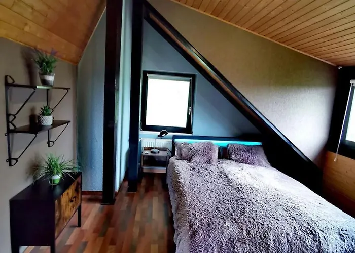 Haushaelfte Mit Jakuzzi In Frankenberg * Frankenberg an der Eder